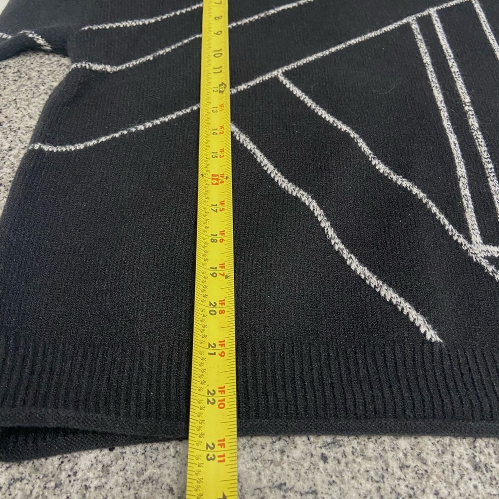 NWT KARL Lagerfeld Black/White Womens Long Sleeve Sweater SzL   Abstract Lines - Picture 14 of 17